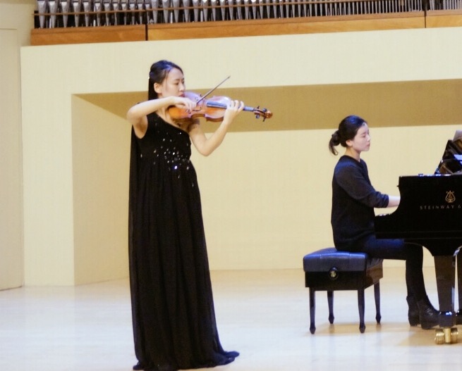 田佳家教老师照片